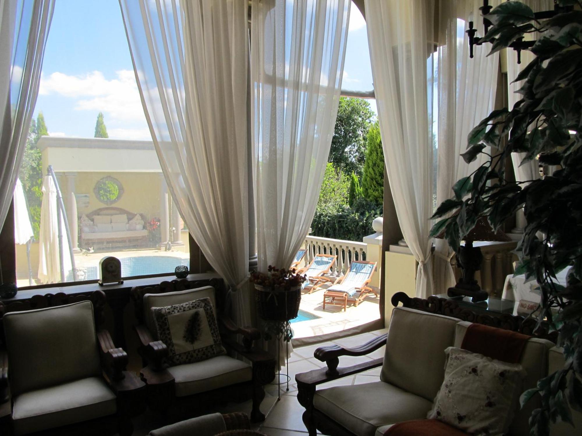 Villa Lugano Guesthouse Johannesbourg Extérieur photo